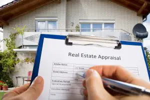 Real Estate Appraiser vs Real Estate Agent
